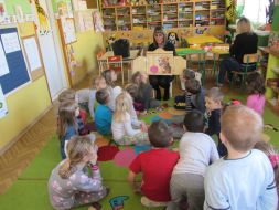 Zajęcia z panią bibliotekarką