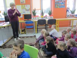 Wycieczka Starszaków do Miejskiej Biblioteki Publicznej