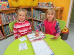 Wycieczka Starszaków do Miejskiej Biblioteki Publicznej