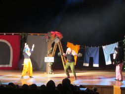 WYCIECZKA DO TEATRU