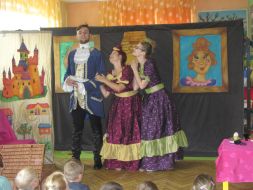 Teatr Pod Jabłonią - KOPCIUSZEK