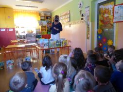 SPOTKANIE Z PANIĄ BIBLIOTEKARKĄ