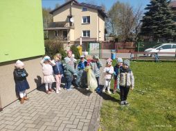 SPRZĄTANIE ŚWIATA GR I MALUCHY