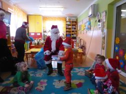 MIKOŁAJ W PRZEDSZKOLU