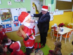 MIKOŁAJ W PRZEDSZKOLU
