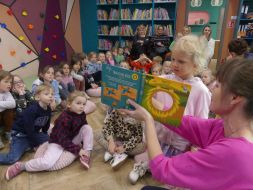 Wizyta w Miejskiej Bibliotece Publicznej - Nowy Horyzont 