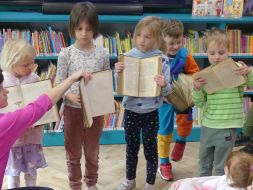 Wizyta w Miejskiej Bibliotece Publicznej - Nowy Horyzont 