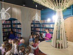 Wizyta w Miejskiej Bibliotece Publicznej - Nowy Horyzont 