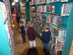 Wizyta w Miejskiej Bibliotece Publicznej - Nowy Horyzont 