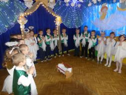 DZIEŃ BABCI I DZIADKA GRUPA II  