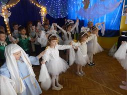 DZIEŃ BABCI I DZIADKA GRUPA II  