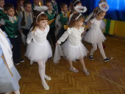 DZIEŃ BABCI I DZIADKA GRUPA II  
