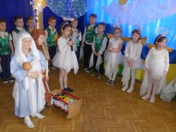 DZIEŃ BABCI I DZIADKA GRUPA II  