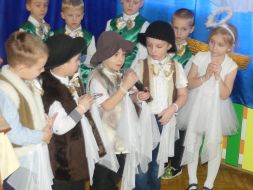DZIEŃ BABCI I DZIADKA GRUPA II  
