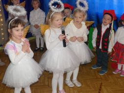 DZIEŃ BABCI I DZIADKA GRUPA I  