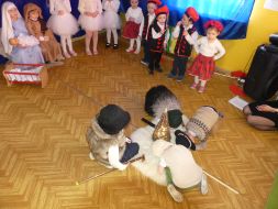 DZIEŃ BABCI I DZIADKA GRUPA I  