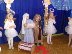 DZIEŃ BABCI I DZIADKA GRUPA I  