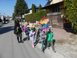 ZIELONY BAL – PRZEDSZKOLAKI WITAJĄ WIOSNĘ   