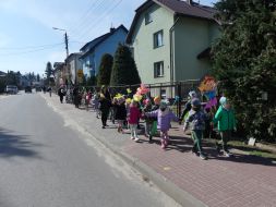 ZIELONY BAL – PRZEDSZKOLAKI WITAJĄ WIOSNĘ   