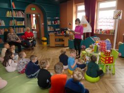 WYJAZD DO MIEJSKIEJ BIBLIOTEKI PUBLICZNEJ 