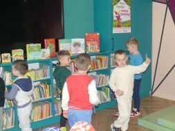WYJAZD DO MIEJSKIEJ BIBLIOTEKI PUBLICZNEJ 