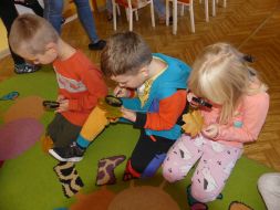  MALI WIELCY ODKRYWCY 