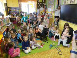 POZNAJMY SIĘ - ZABAWY Z PSEM