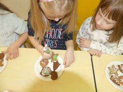 ŚWIĄTECZNE PIERNICZKI W GR I i GR II 