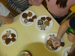 ŚWIĄTECZNE PIERNICZKI W GR I i GR II 