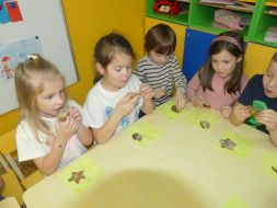 ŚWIĄTECZNE PIERNICZKI W GR I i GR II 