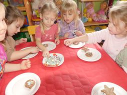 ŚWIĄTECZNE PIERNICZKI W GR I i GR II 