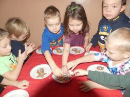 ŚWIĄTECZNE PIERNICZKI W GR I i GR II 