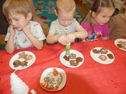 ŚWIĄTECZNE PIERNICZKI W GR I i GR II 