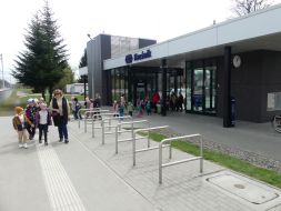  JEDZIE POCIĄG Z DALEKA  